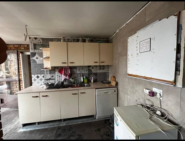 3 BEDROOM HOUSE FOR SALE IN DELVILLE